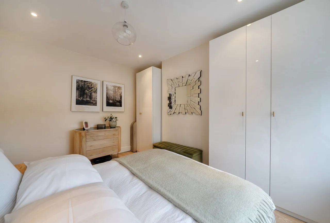 Whitford Gardens, Mitcham, CR4 4AA, photo 5