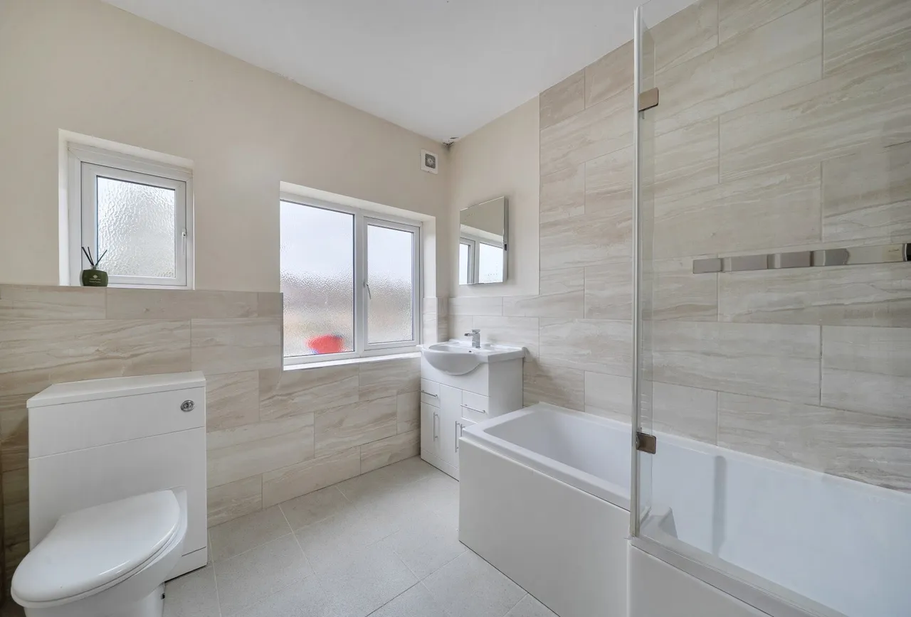 Whitford Gardens, Mitcham, CR4 4AA, photo 6