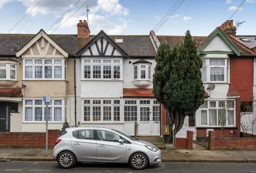 2 bed flat for sale, Whitford Gardens, Mitcham, CR4