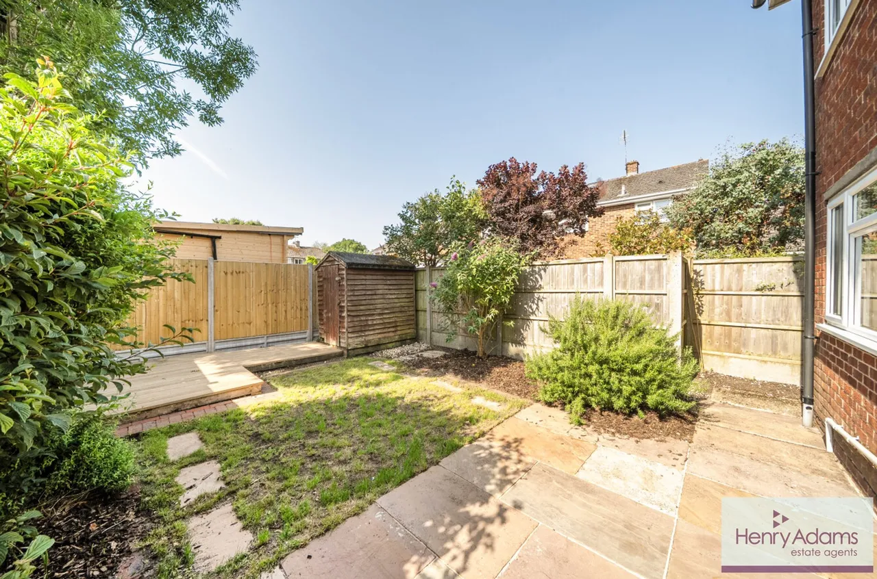Clare Gardens, Petersfield, GU31, photo 4