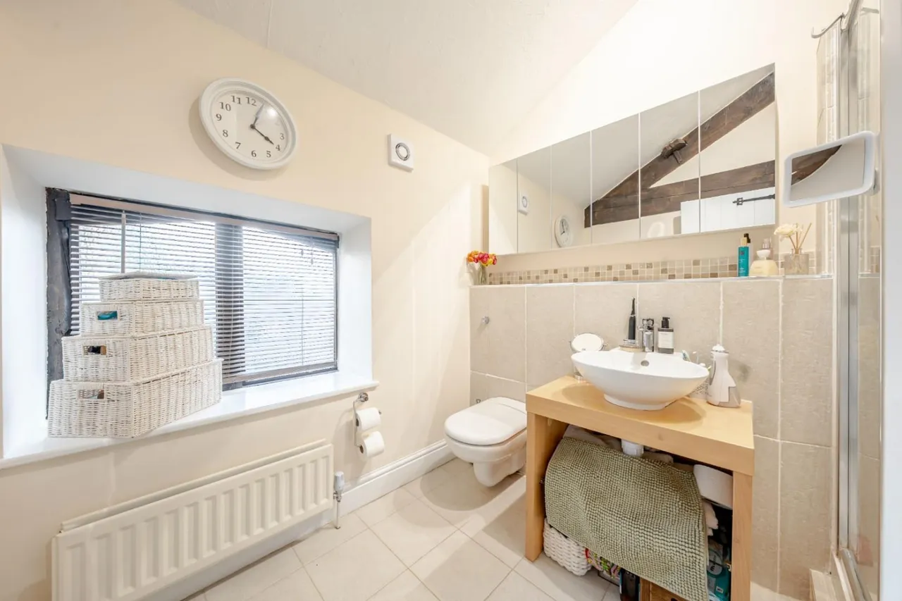 Main Street North, Aberford, LS25, photo 30