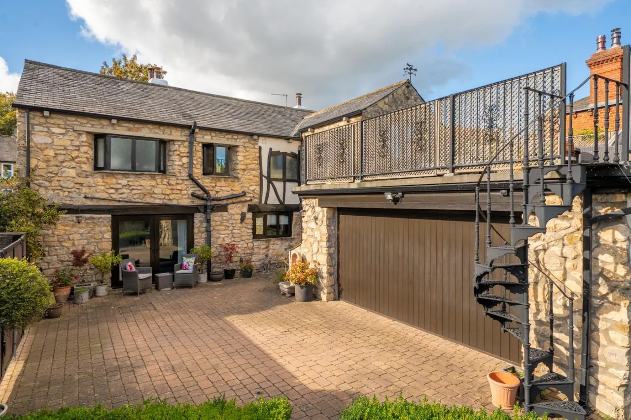 Main Street North, Aberford, LS25, photo 35