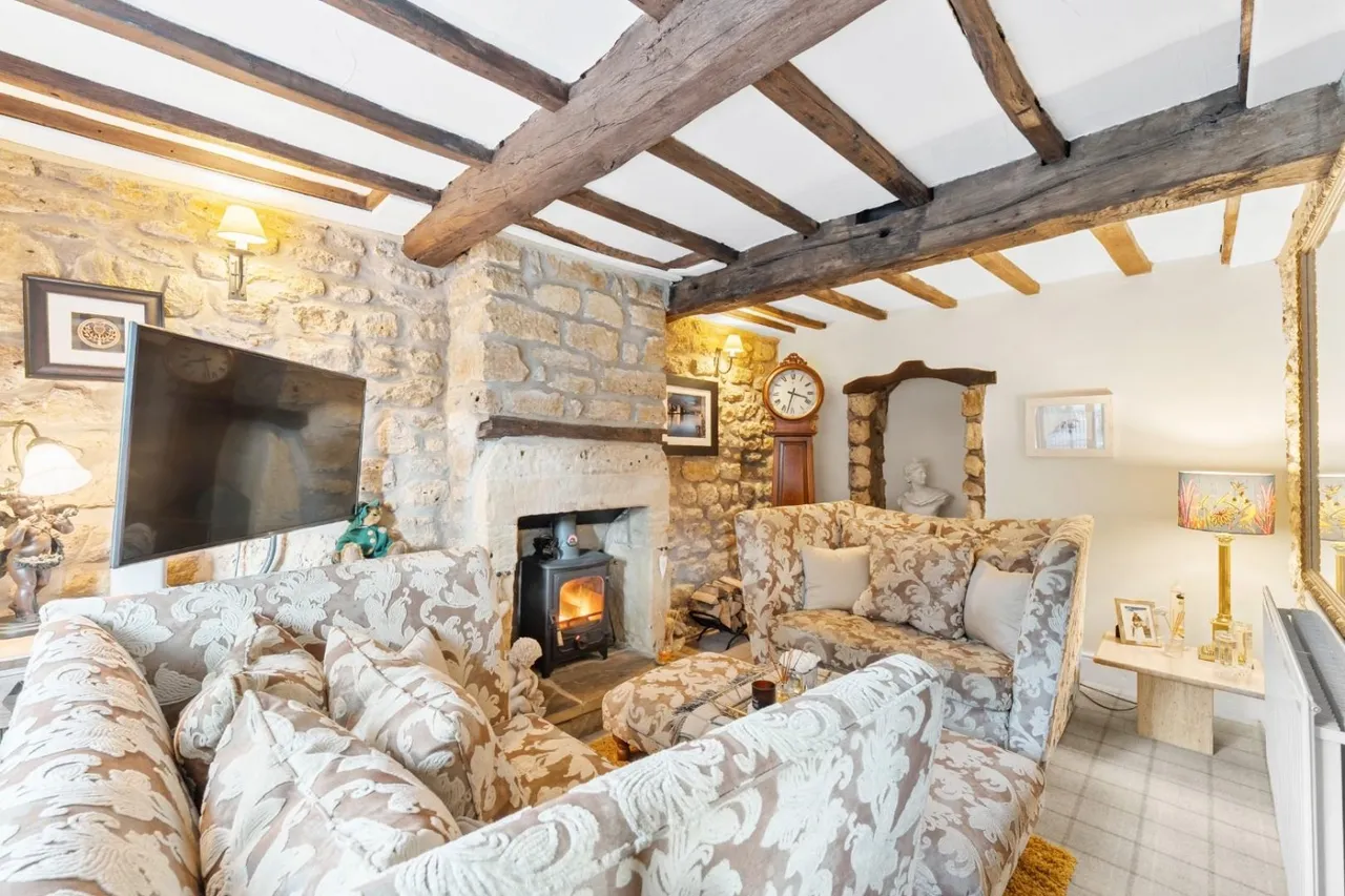 Main Street North, Aberford, LS25, photo 12