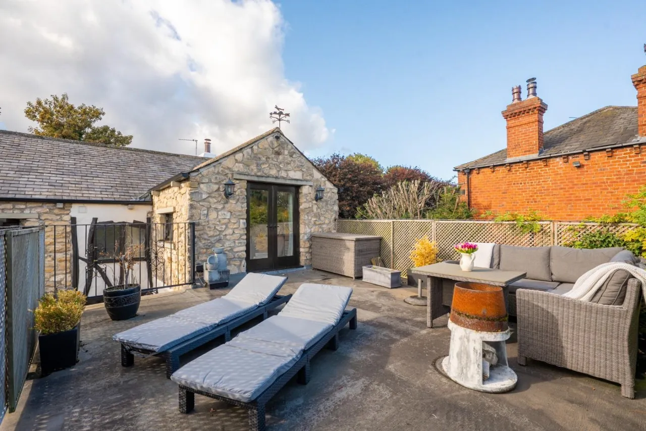 Main Street North, Aberford, LS25, photo 32