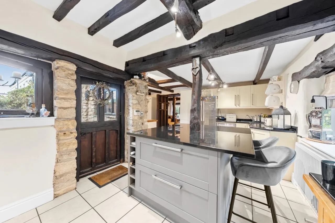 Main Street North, Aberford, LS25, photo 17