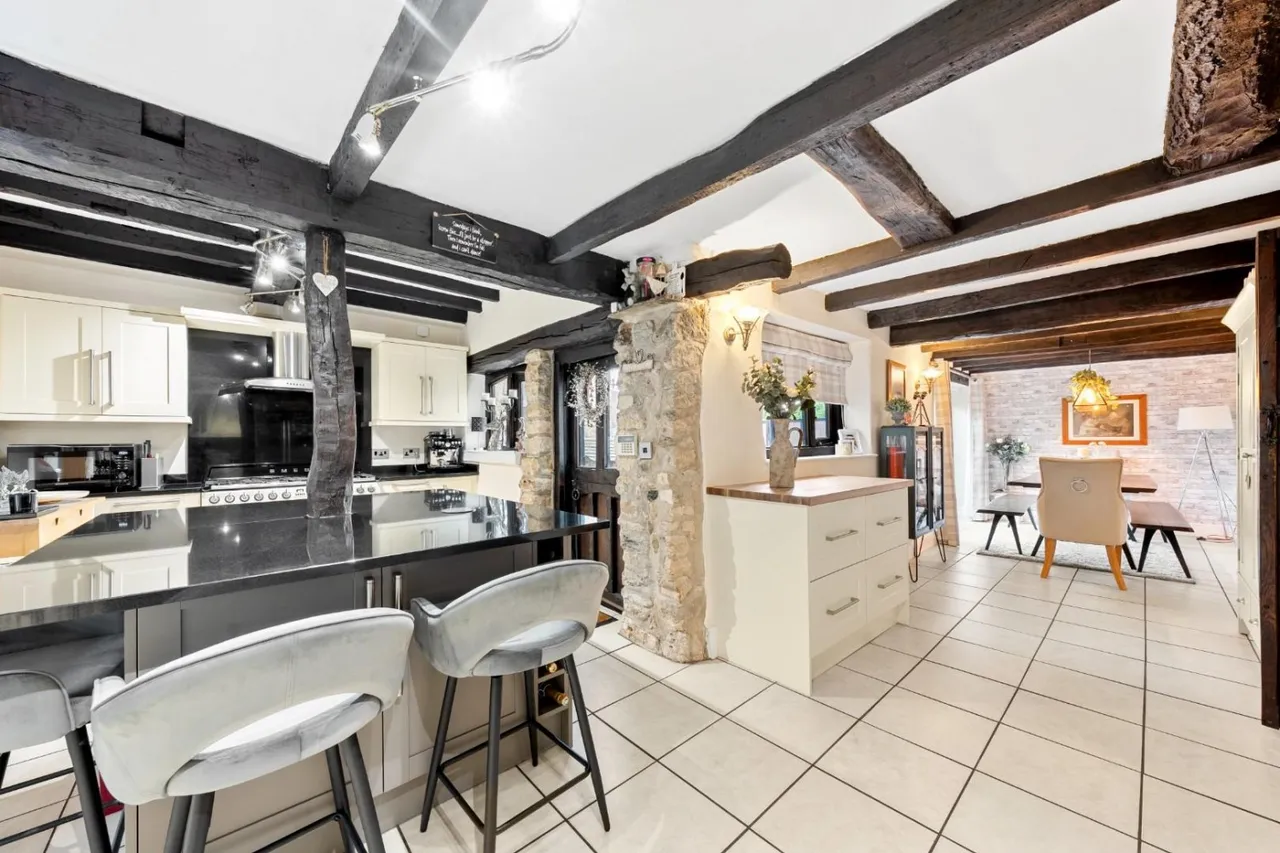 Main Street North, Aberford, LS25, photo 15