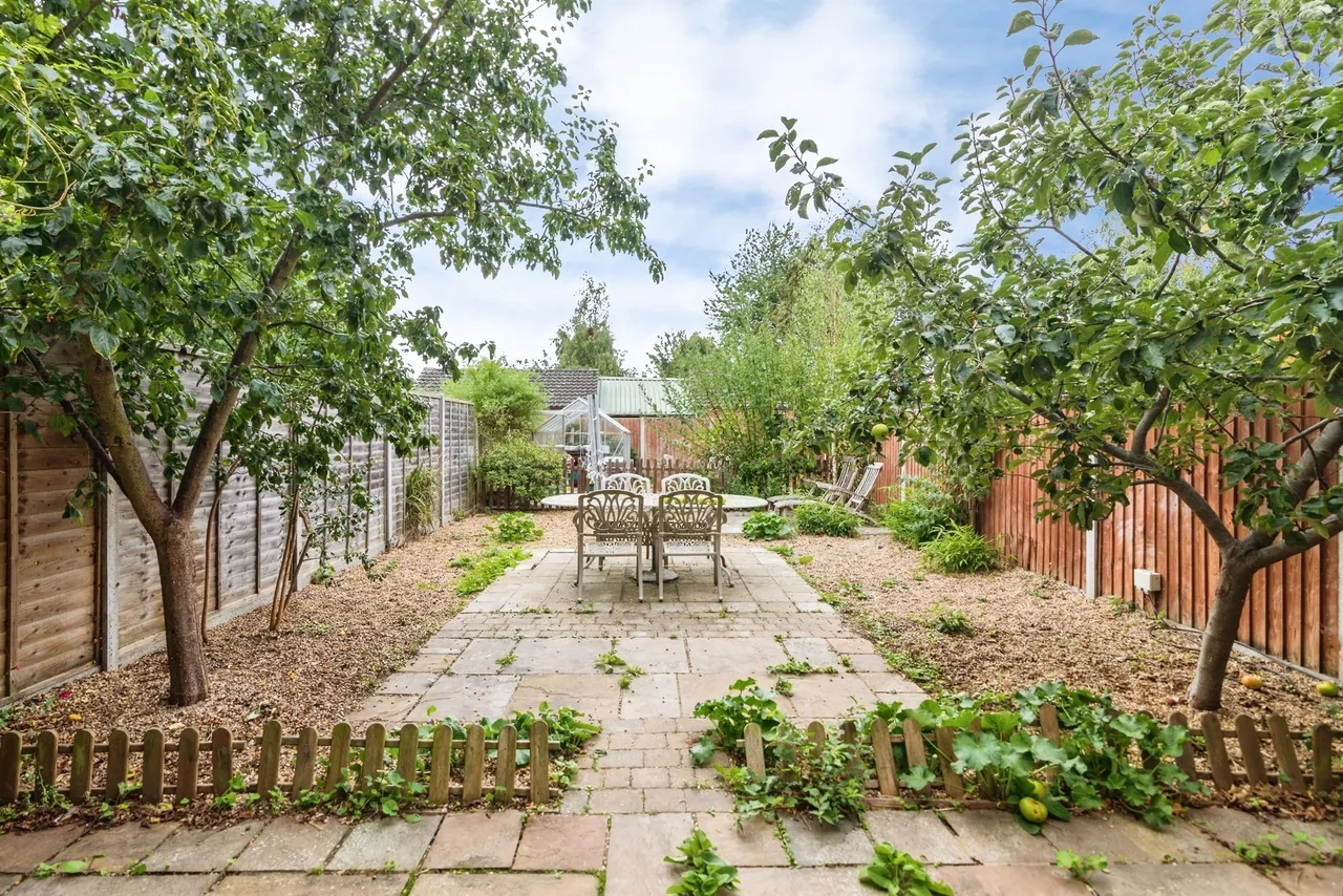 Pilgrims Way, Bungay, photo 11