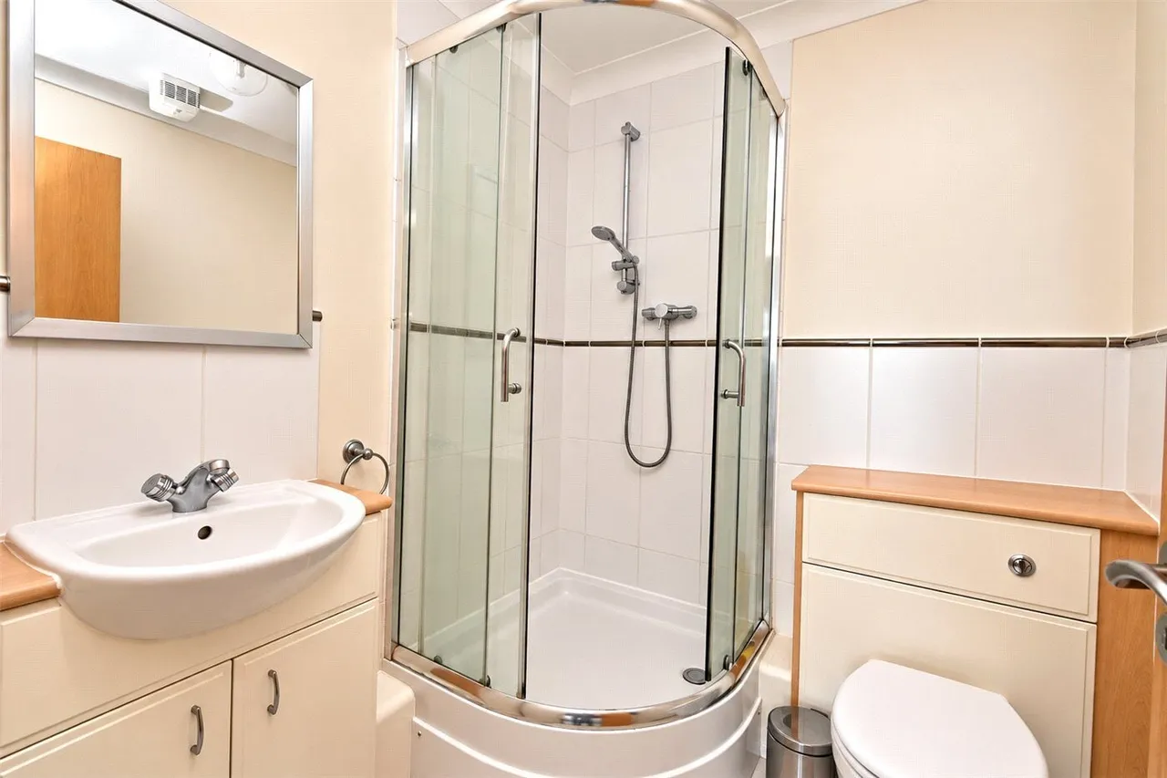 Alencon Link, Basingstoke, RG21, photo 6