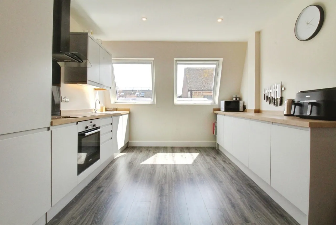 London Street, Basingstoke, Hampshire, RG21 7NU, photo 12