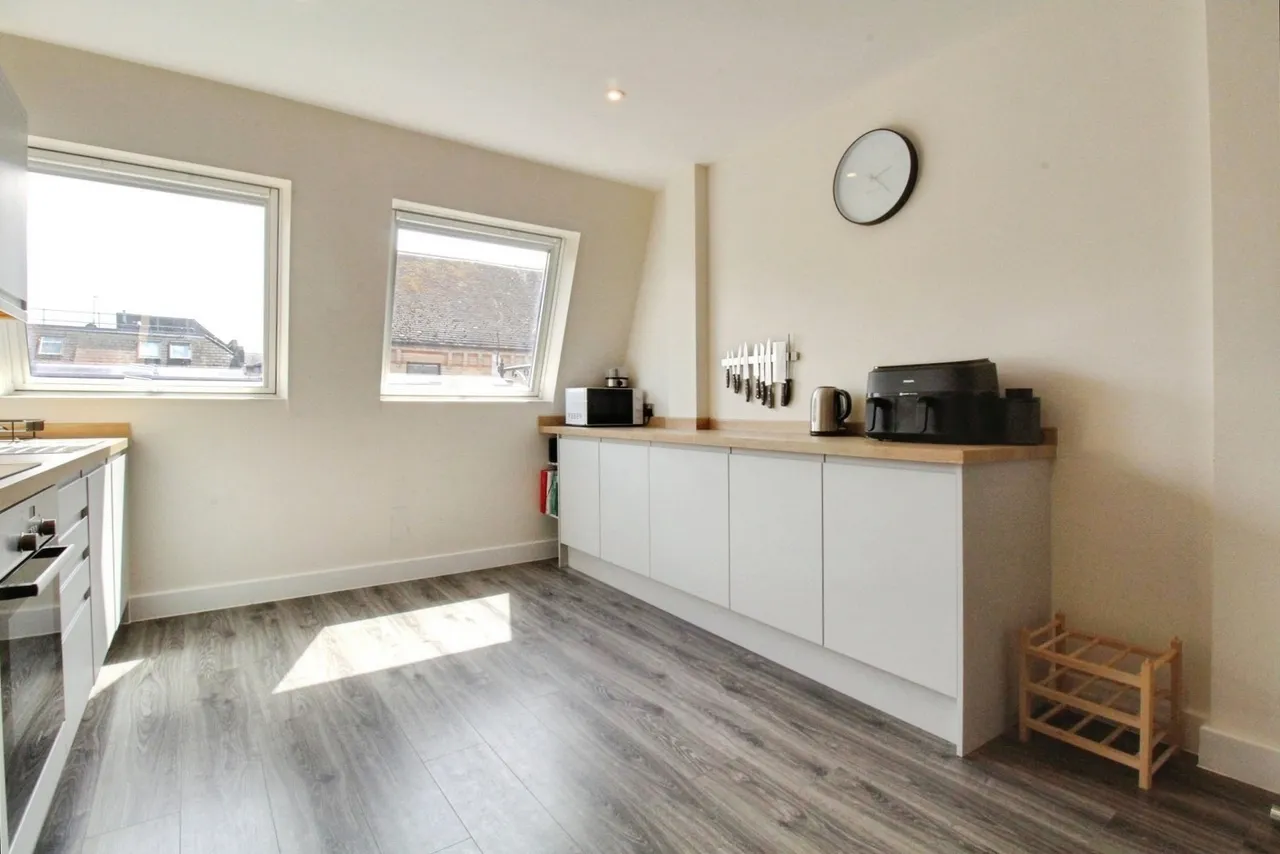 London Street, Basingstoke, Hampshire, RG21 7NU, photo 11