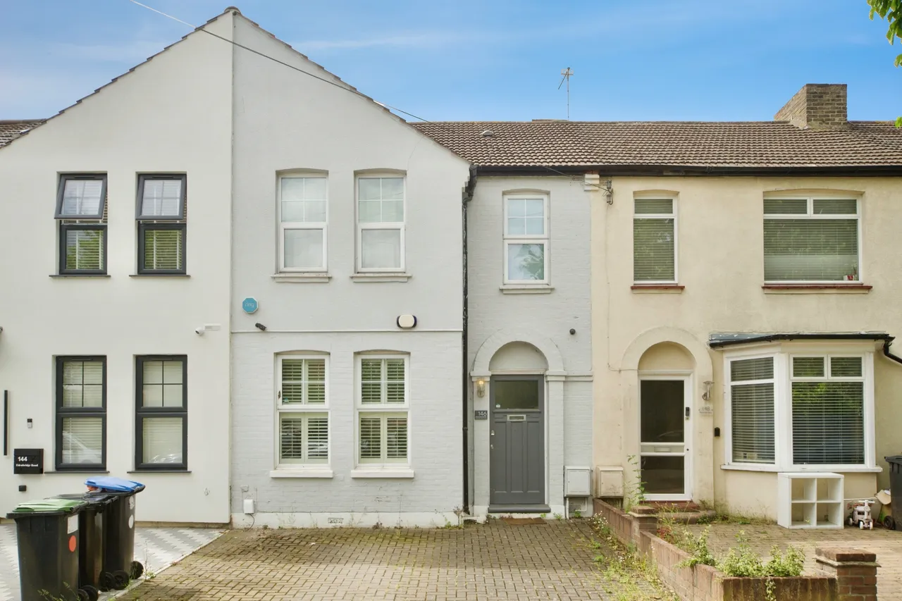 3 bed house for sale, Edenbridge Road, Enfield, EN1