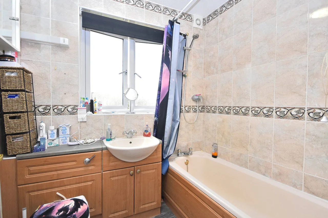Glebe Road, Cogenhoe, Northampton, NN7 1NR, photo 8