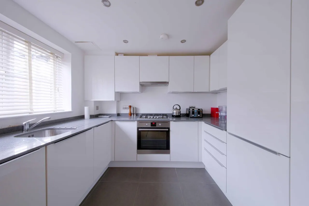 Ruby Court, Maidenhead, SL6, photo 10