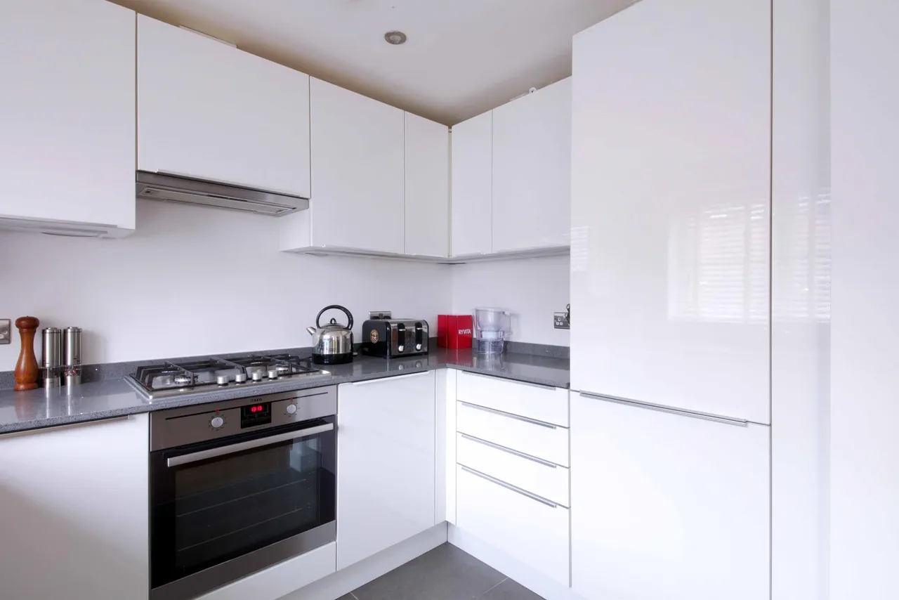 Ruby Court, Maidenhead, SL6, photo 11