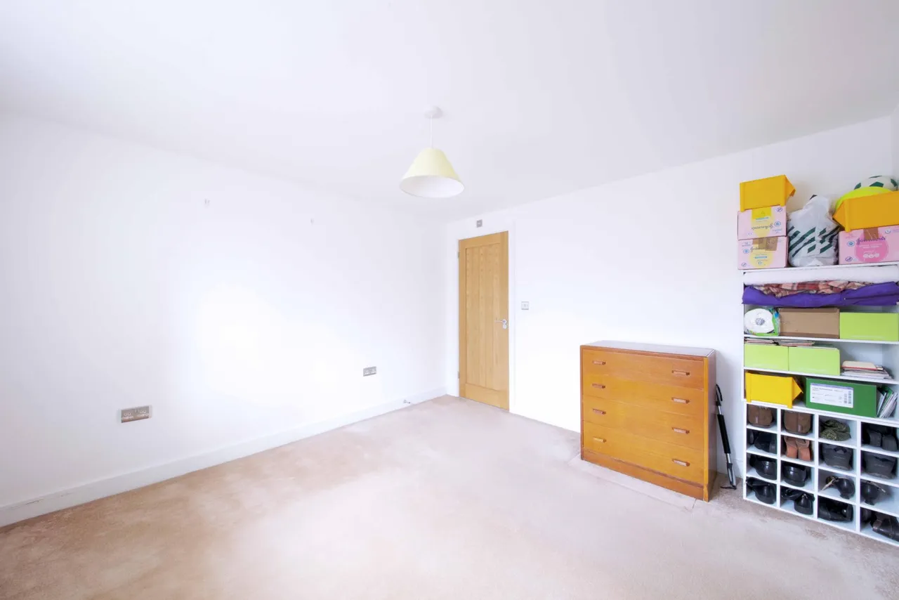 Ruby Court, Maidenhead, SL6, photo 9