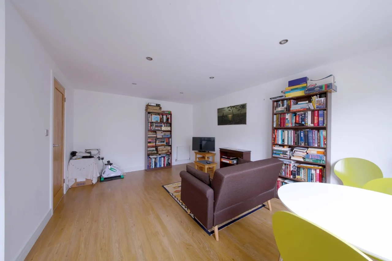 Ruby Court, Maidenhead, SL6, photo 6