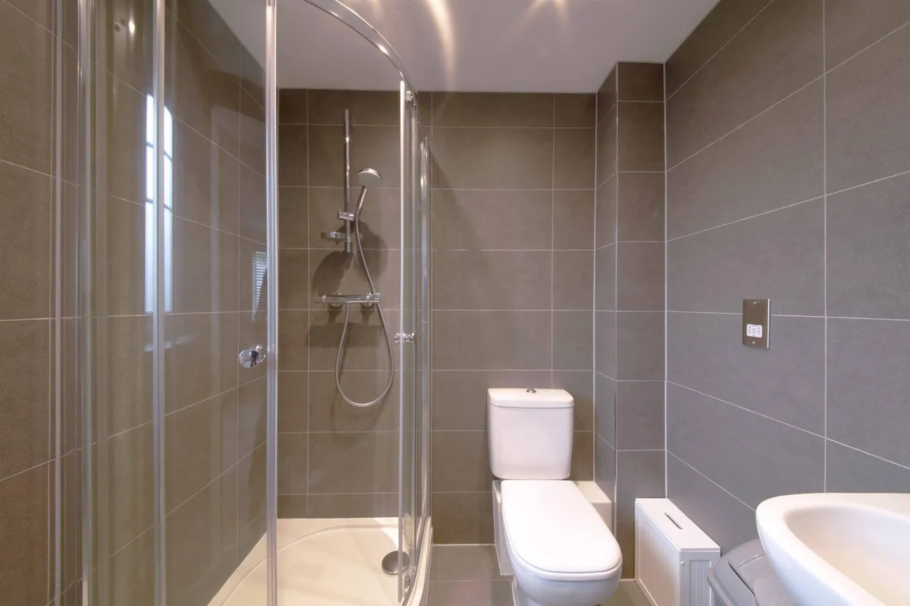 Ruby Court, Maidenhead, SL6, photo 14