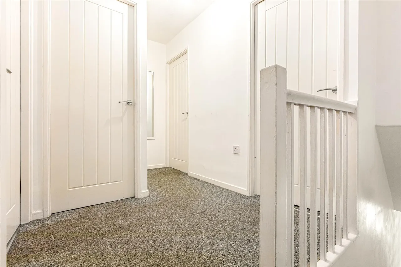Featherstone Drive, Leicester, LE2, photo 7