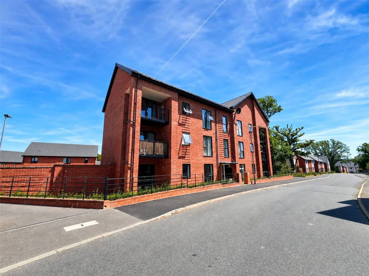 2 bed flat to rent, Stonyfield Road, Whiteley, PO15