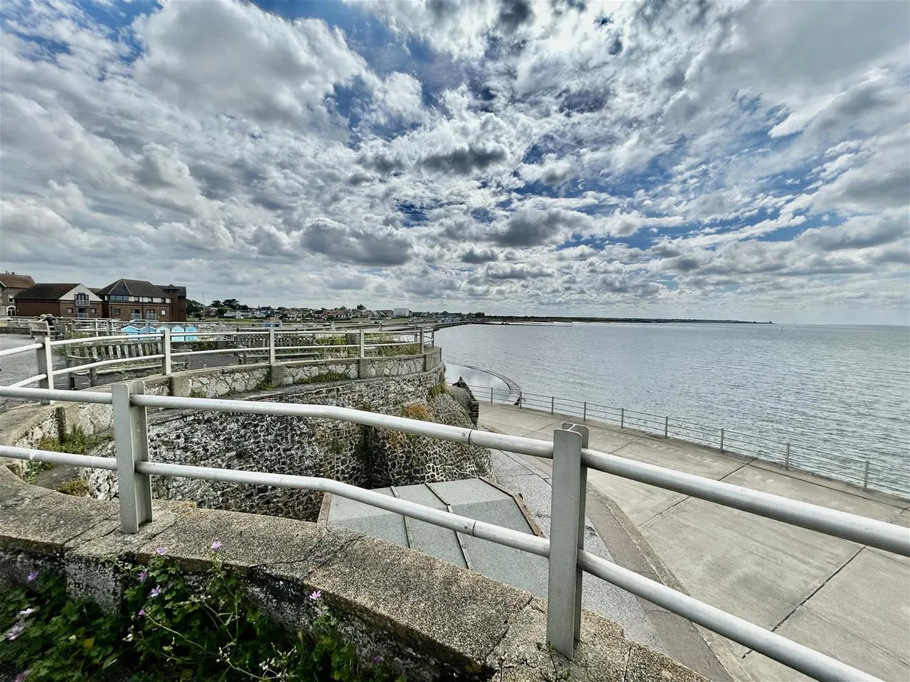 The Parade, Birchington, Kent CT7 9QQ, photo 2