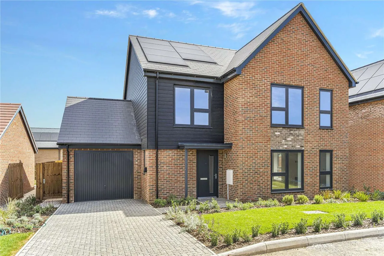 Hollymead Square, London Road, Newport, Saffron Walden, CB11 3PN, photo 5