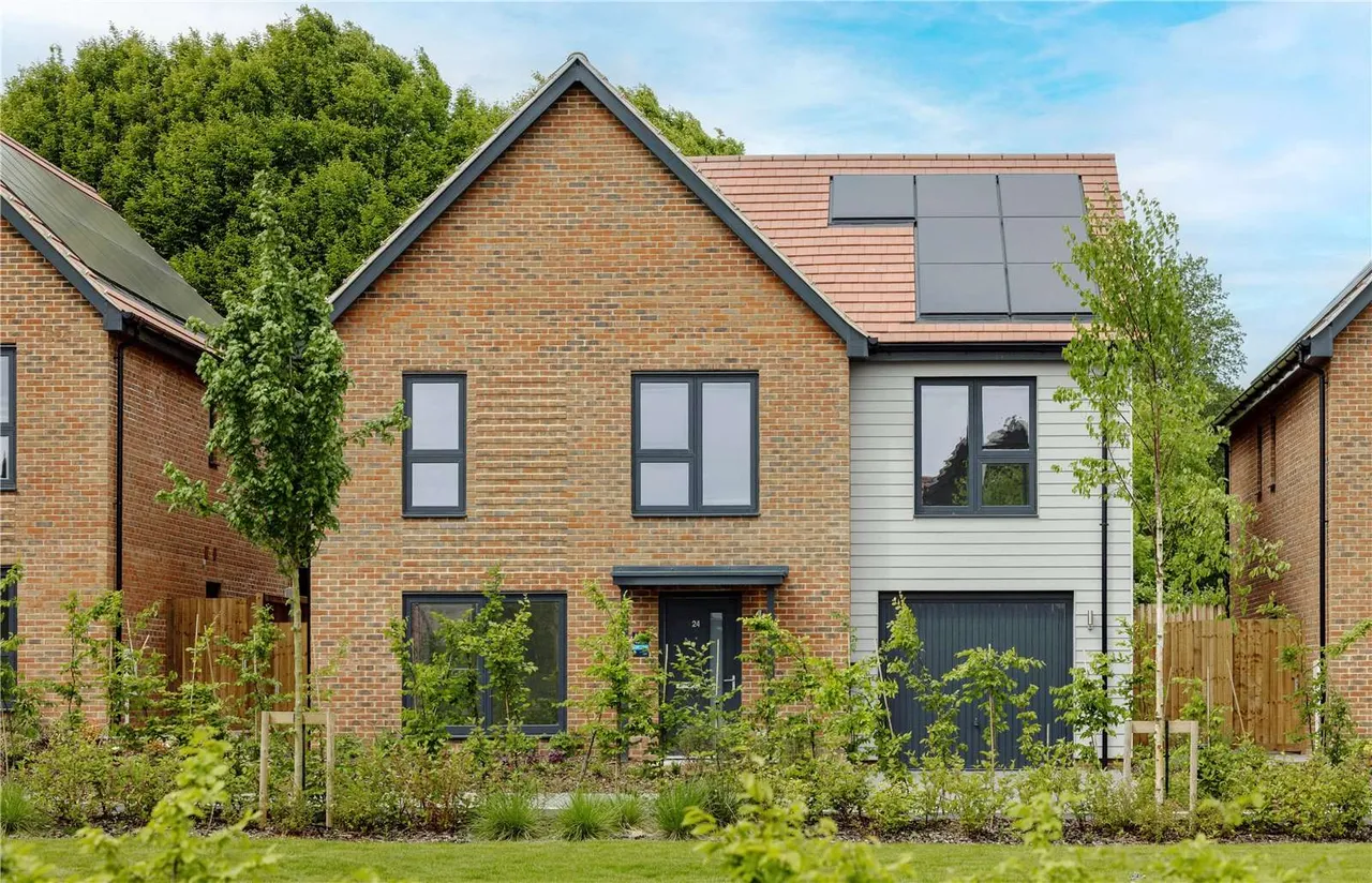 Hollymead Square, London Road, Newport, Saffron Walden, CB11 3PN, photo 9