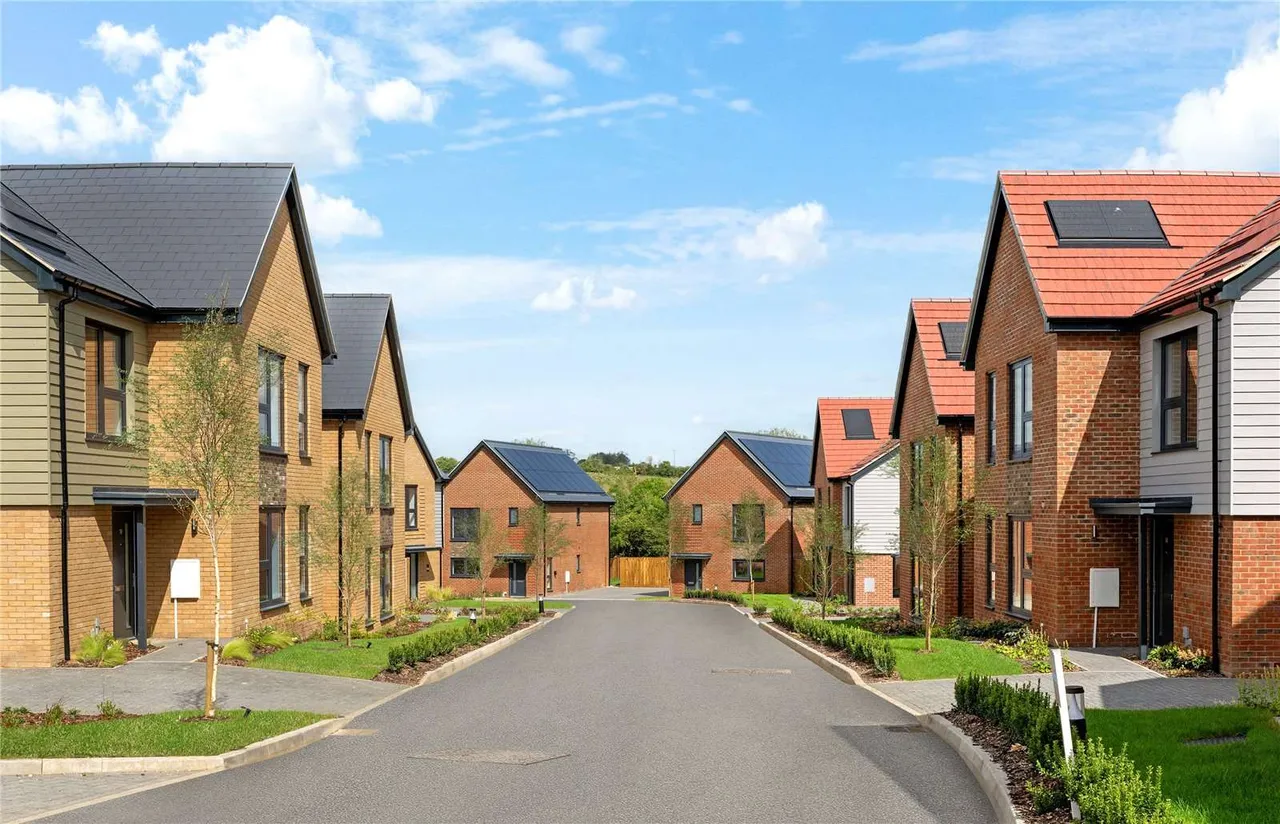 Hollymead Square, London Road, Newport, Saffron Walden, CB11 3PN, photo 2