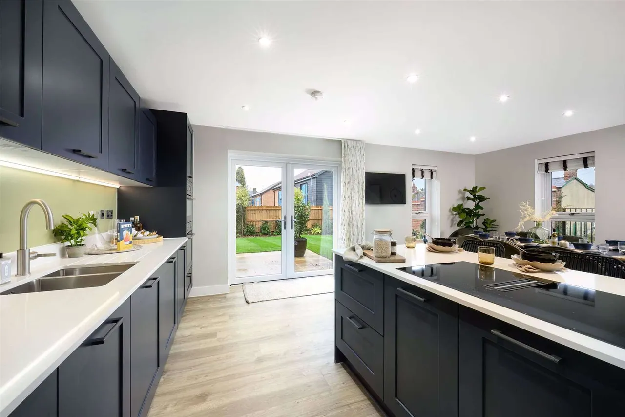 Hollymead Square, London Road, Newport, Saffron Walden, CB11 3PN, photo 12