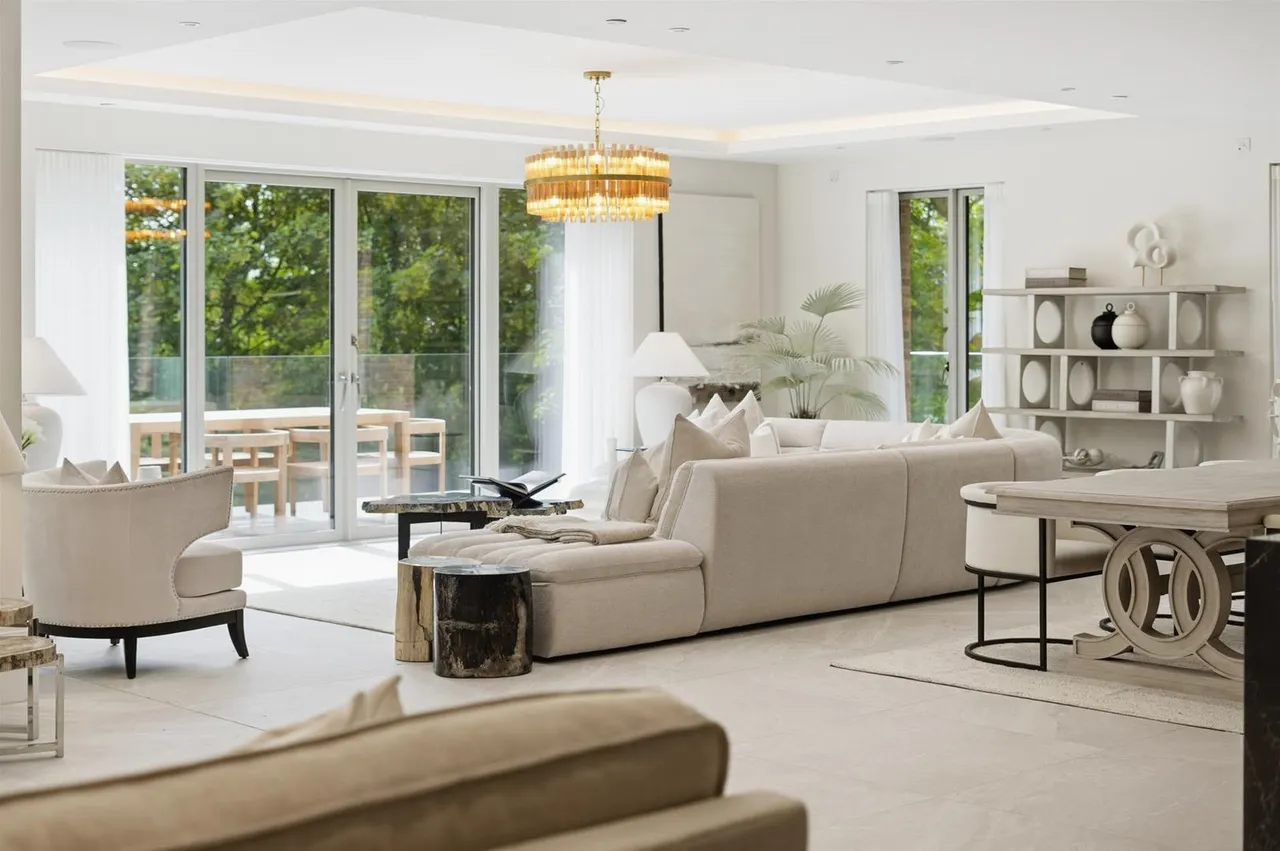 Macclesfield Road, Prestbury, photo 11