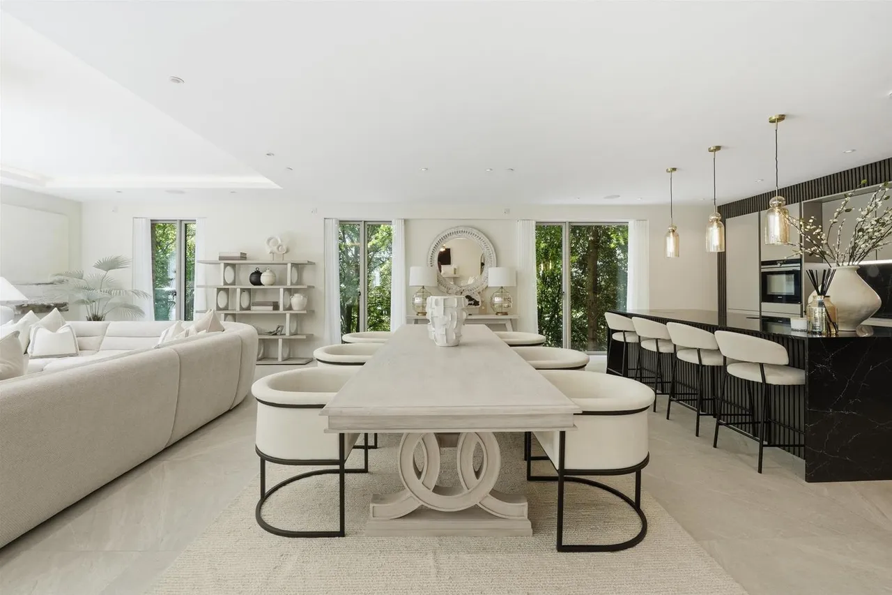 Macclesfield Road, Prestbury, photo 15