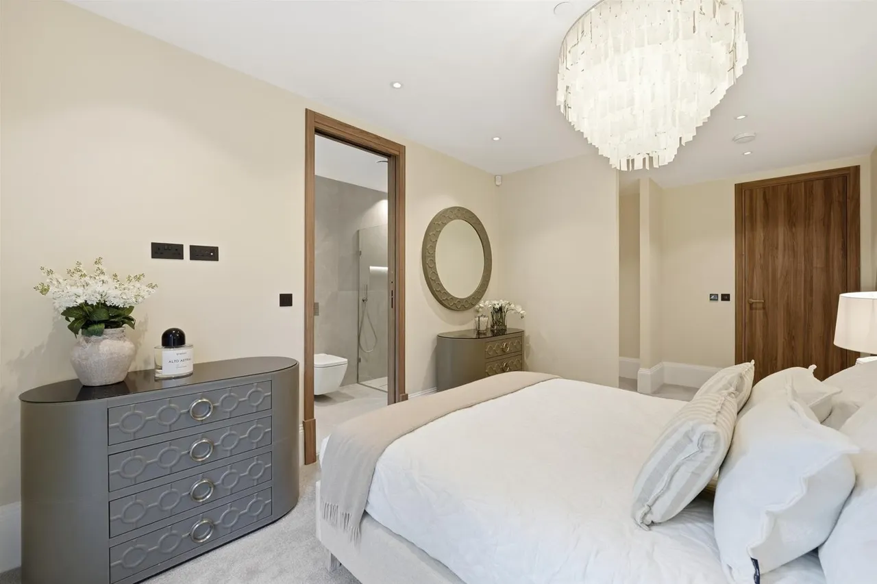Macclesfield Road, Prestbury, photo 26