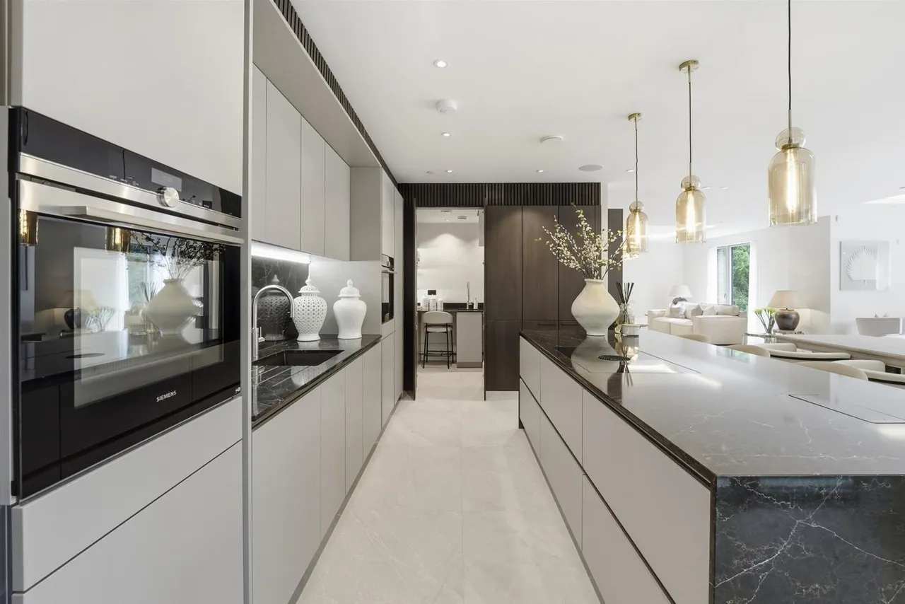 Macclesfield Road, Prestbury, photo 13