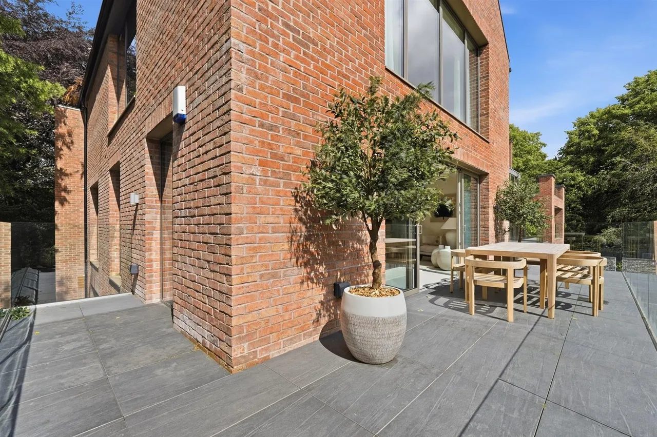 Macclesfield Road, Prestbury, photo 34