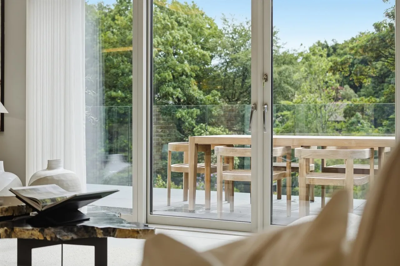 Macclesfield Road, Prestbury, photo 18