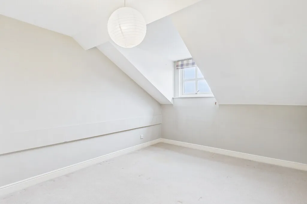 High Fellside, Kendal, LA9, photo 6