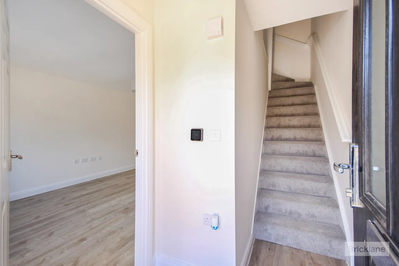 Meadow House Drive, COVENTRY, photo 2