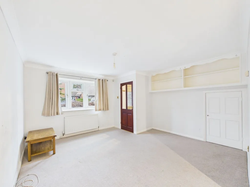 Sharpthorpe Close, Lower Earley, RG6, photo 5