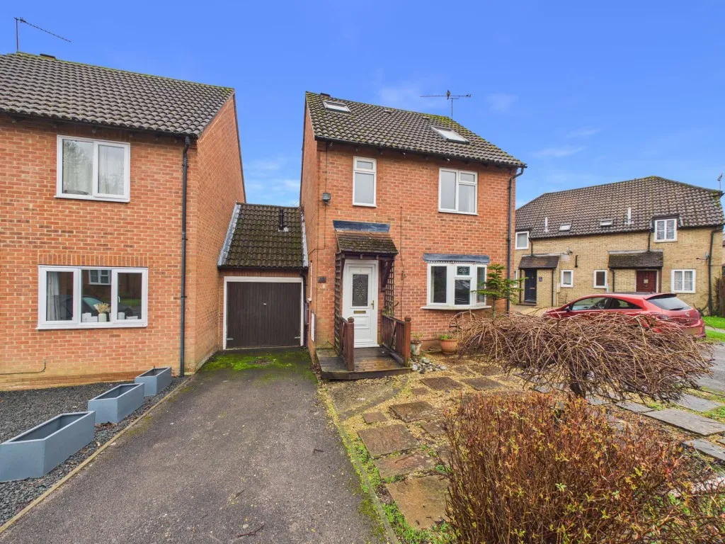 3 bed house for sale, Sharpthorpe Close, Lower Earley, RG6