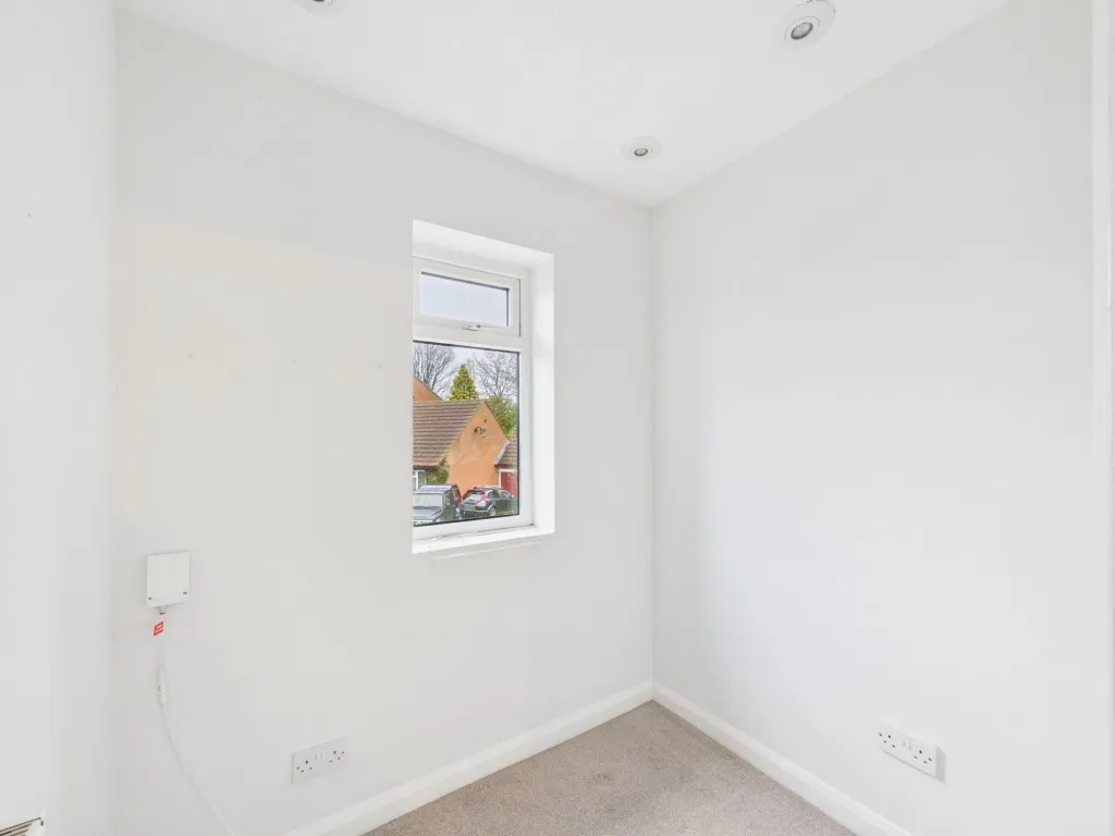 Sharpthorpe Close, Lower Earley, RG6, photo 10