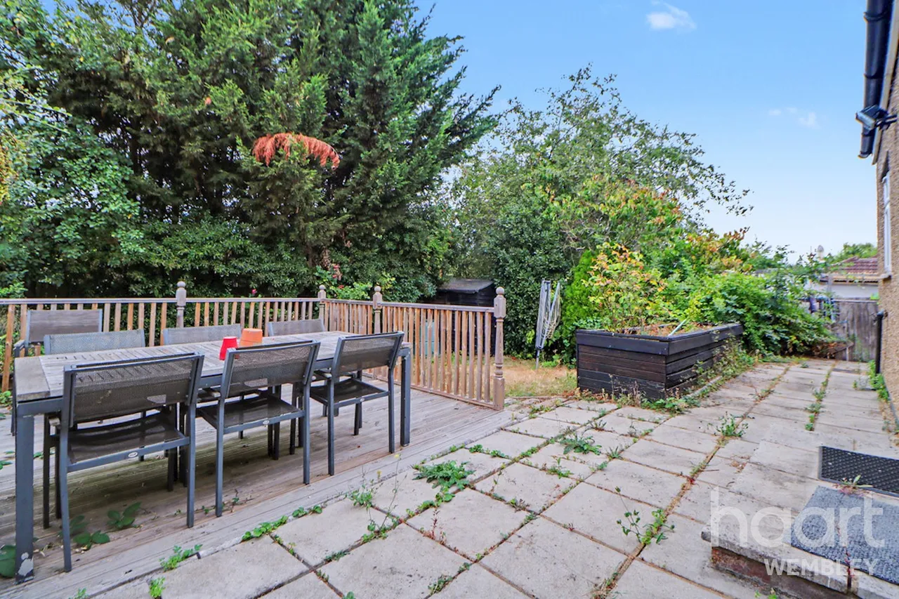 Off Church Lane, NW9, photo 9