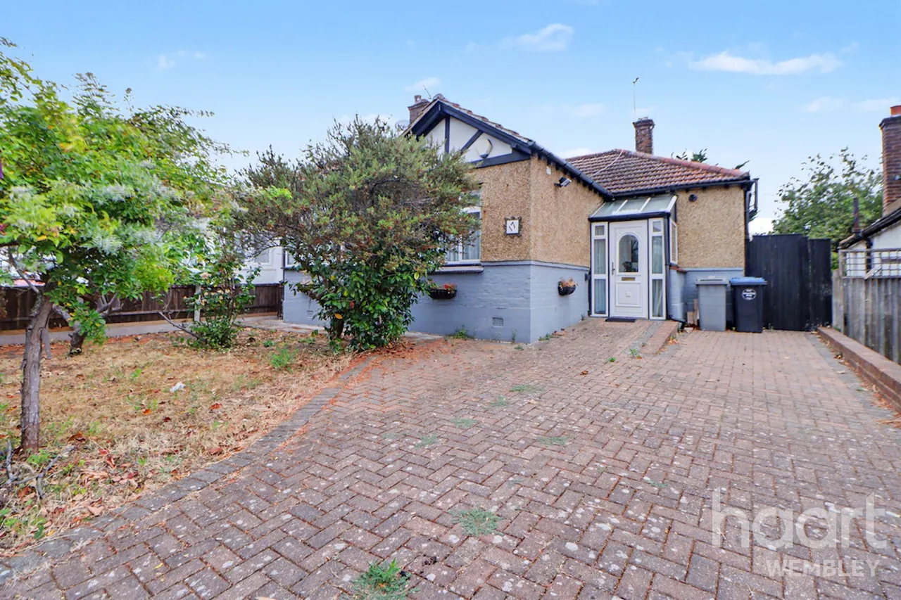 Off Church Lane, NW9, photo 10