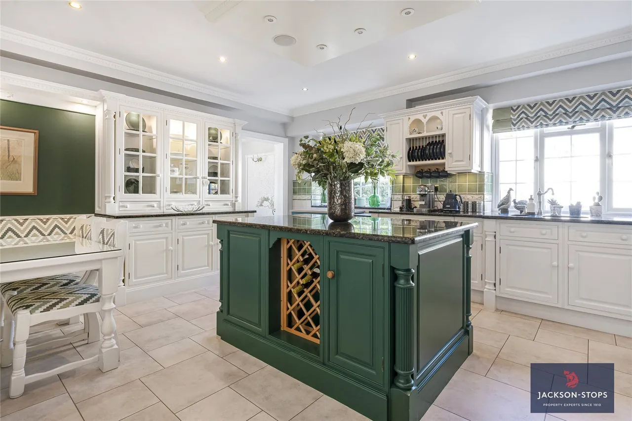 School Road, Moulton, CB8, photo 12