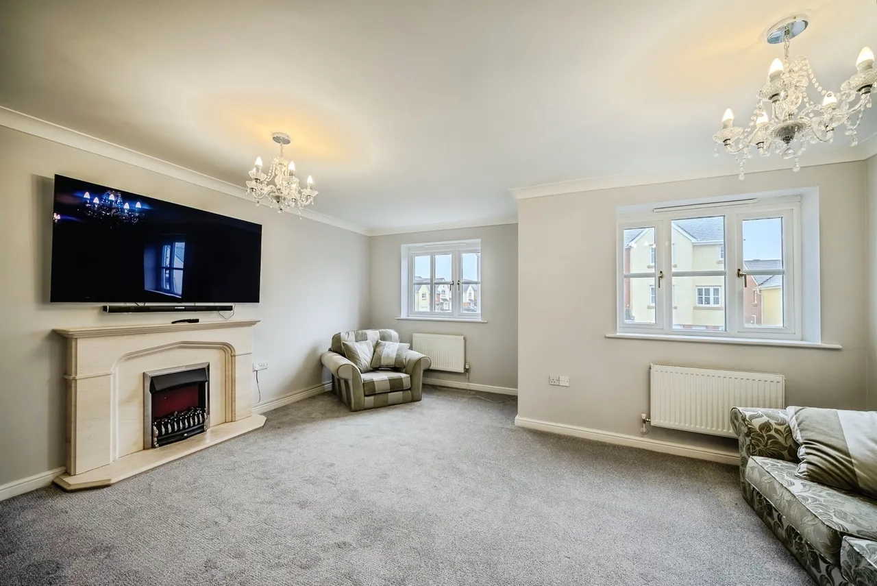 Lakeside Way, Ebbw Vale, NP23, photo 3
