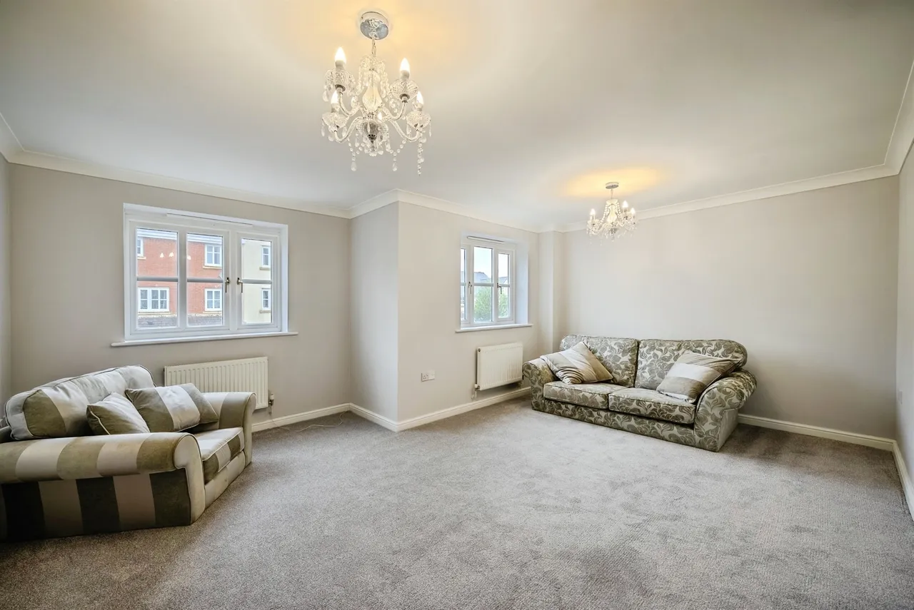 Lakeside Way, Ebbw Vale, NP23, photo 2