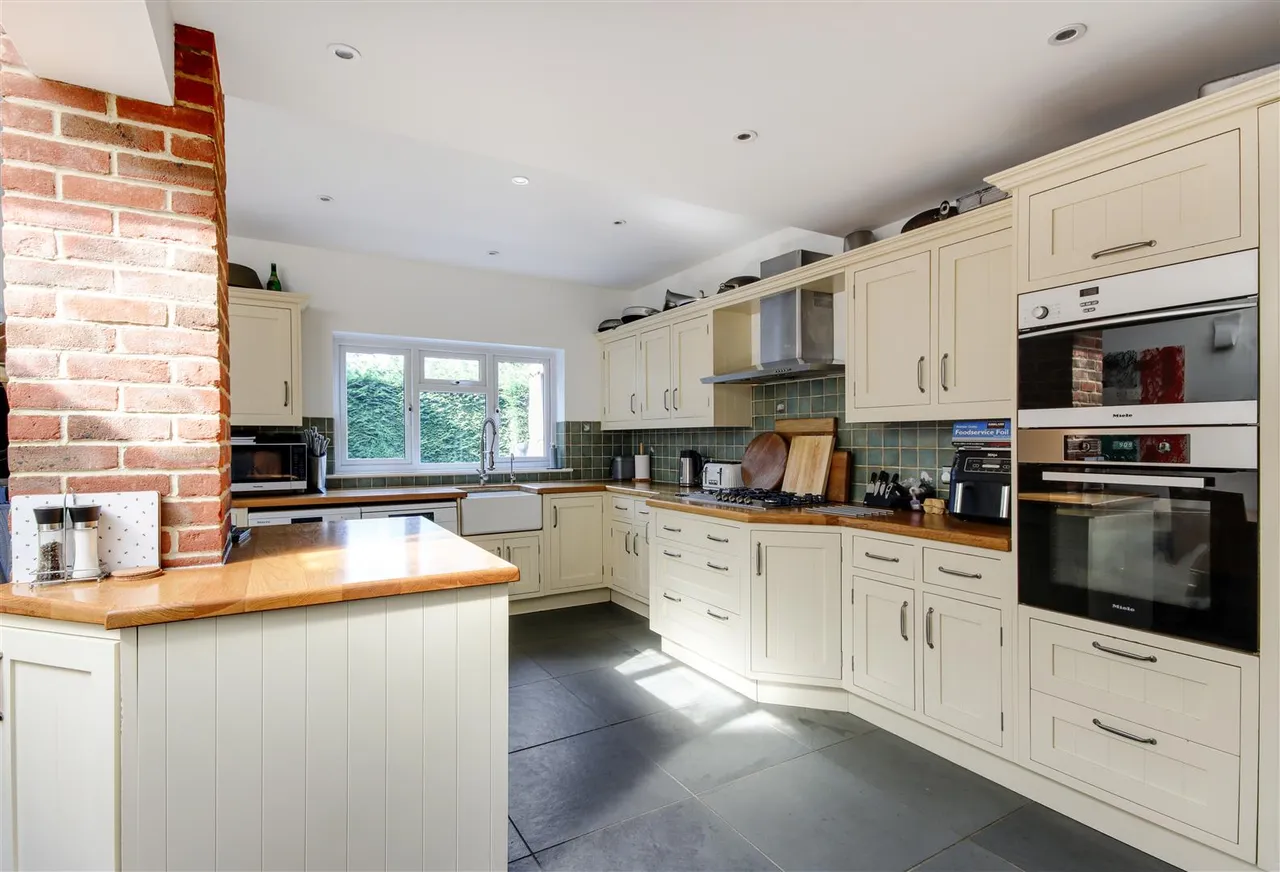 Tonbridge Road, Hildenborough, photo 11