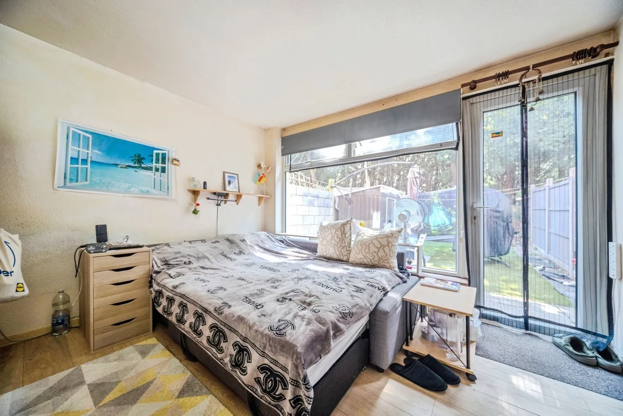 Sunningdale Way, Bletchley, Milton Keynes, Buckinghamshire, MK3, photo 7