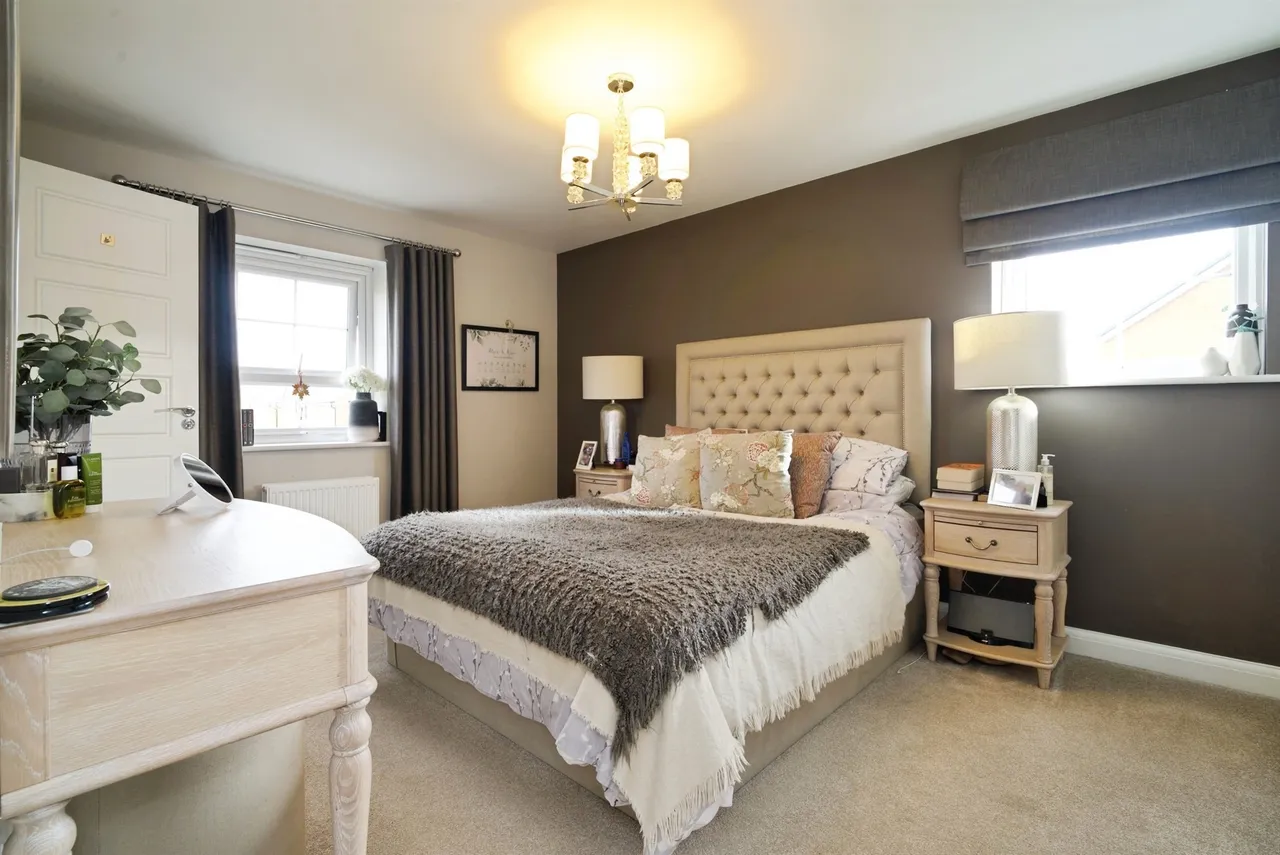 Oriel Drive, Royston, Barnsley, photo 9