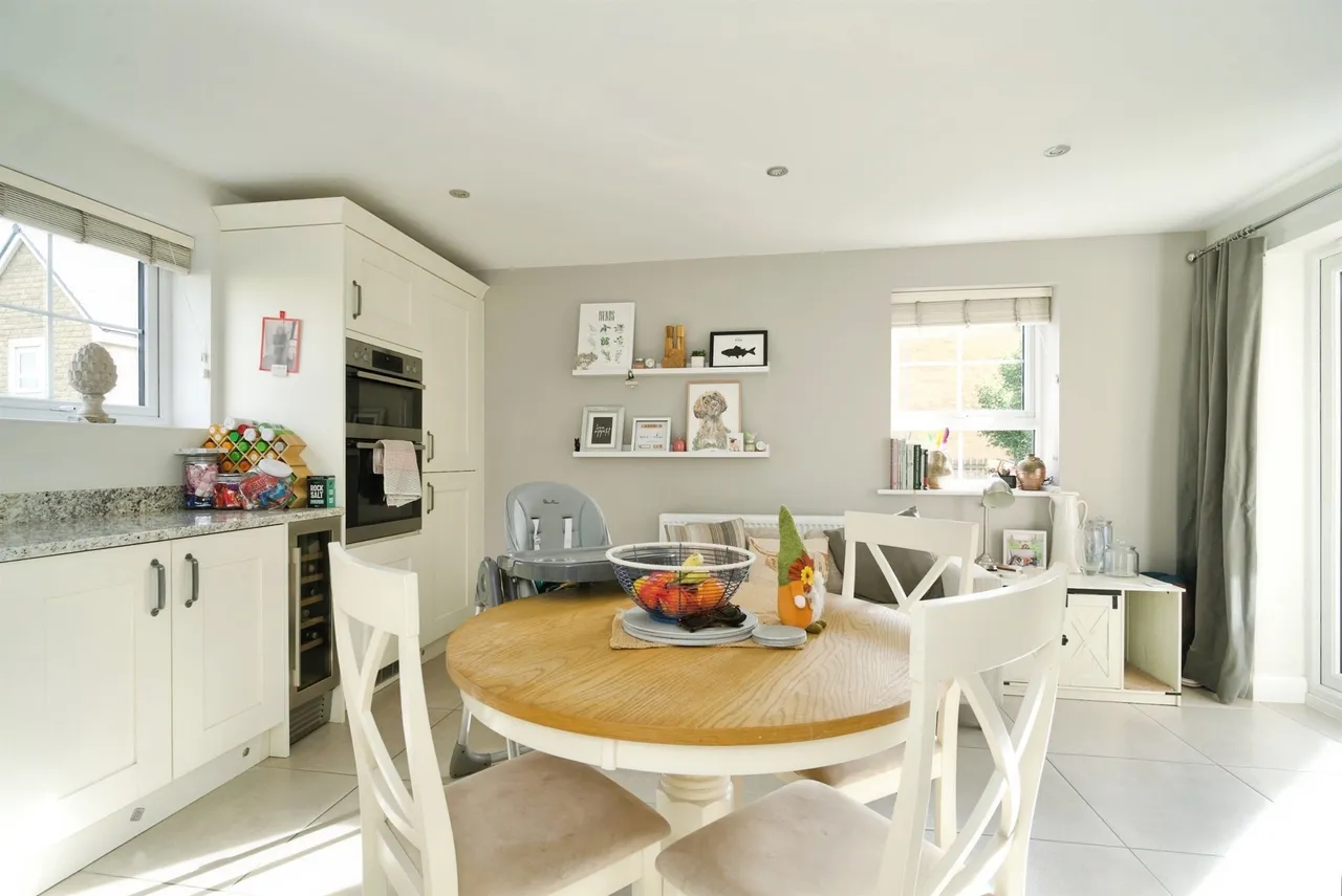 Oriel Drive, Royston, Barnsley, photo 4
