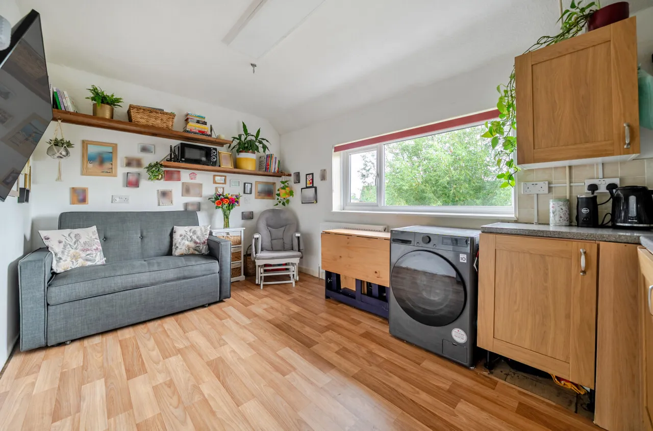 Hornbeam Road, Guildford, GU1, photo 2