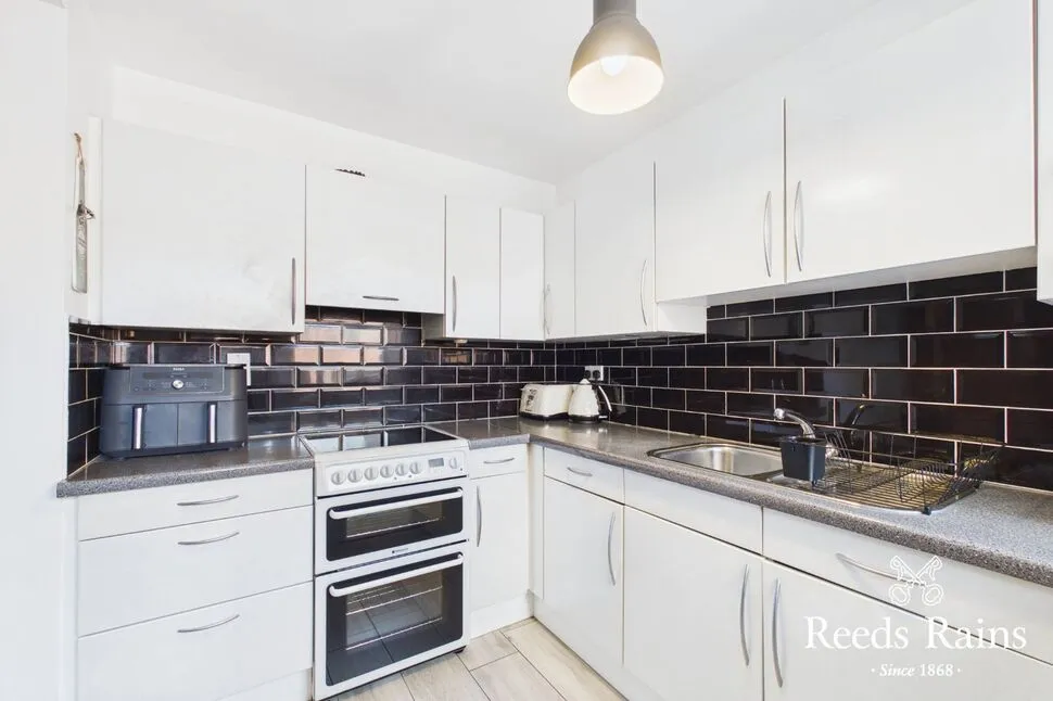 Grand Parade, Belfast, County Antrim, BT5, photo 11